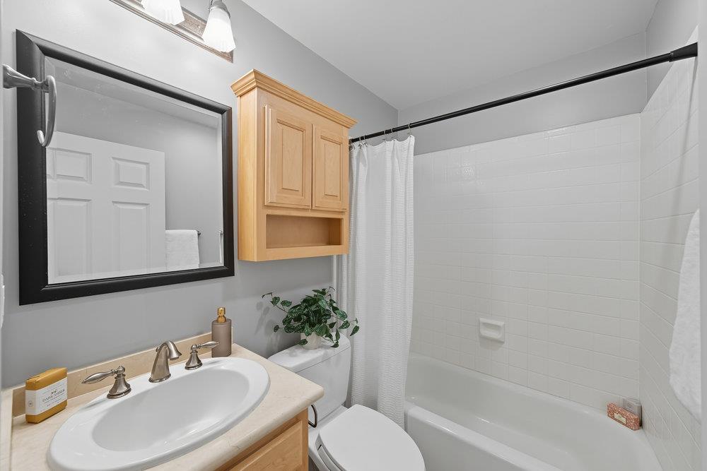 Detail Gallery Image 17 of 32 For 700 Fargo Ave #12,  San Leandro,  CA 94579 - 2 Beds | 2 Baths