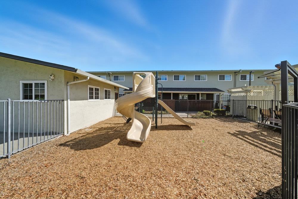 Detail Gallery Image 23 of 32 For 700 Fargo Ave #12,  San Leandro,  CA 94579 - 2 Beds | 2 Baths