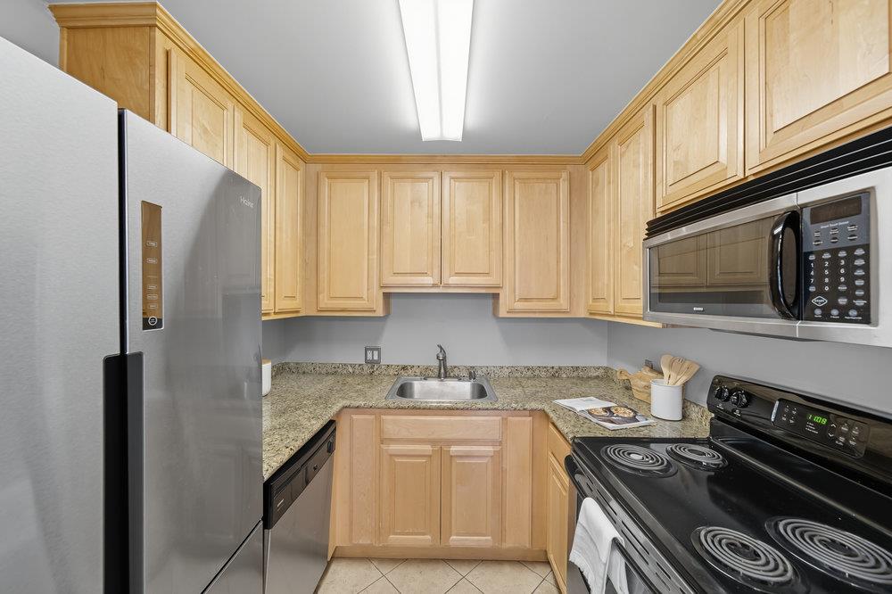 Detail Gallery Image 9 of 32 For 700 Fargo Ave #12,  San Leandro,  CA 94579 - 2 Beds | 2 Baths