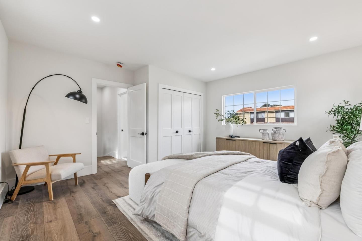 Detail Gallery Image 27 of 64 For 840 N Idaho St, San Mateo,  CA 94401 - 5 Beds | 4 Baths