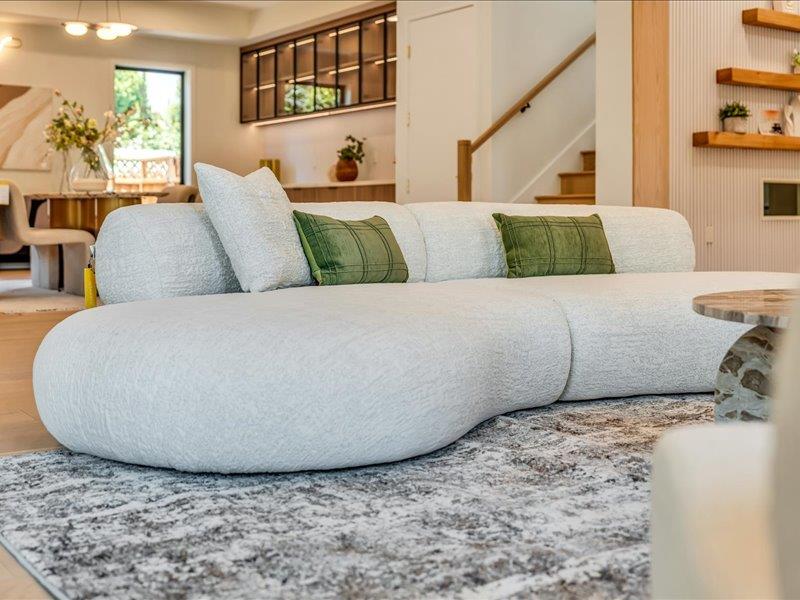 Detail Gallery Image 11 of 53 For 883 Rorke Way, Palo Alto,  CA 94303 - 6 Beds | 4/1 Baths