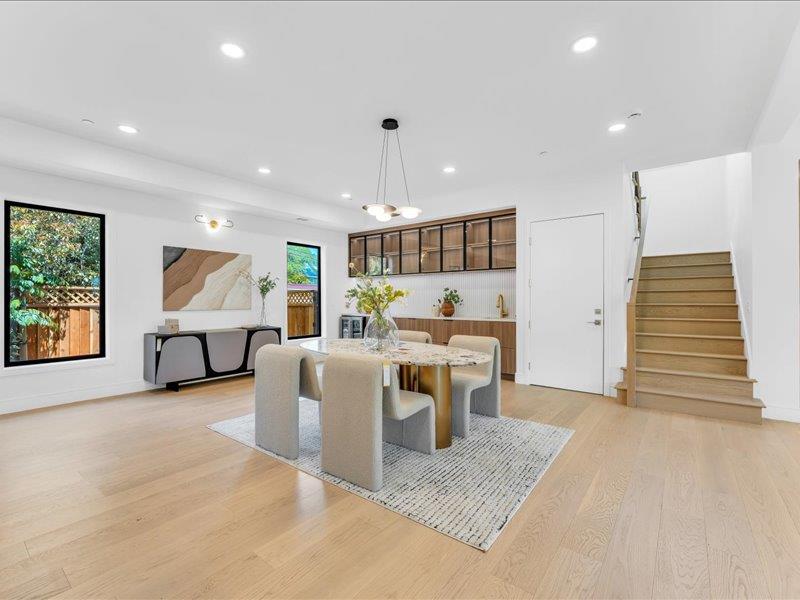 Detail Gallery Image 14 of 53 For 883 Rorke Way, Palo Alto,  CA 94303 - 6 Beds | 4/1 Baths