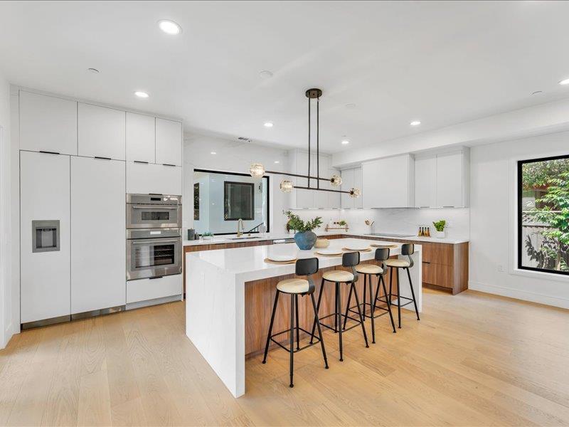 Detail Gallery Image 19 of 53 For 883 Rorke Way, Palo Alto,  CA 94303 - 6 Beds | 4/1 Baths