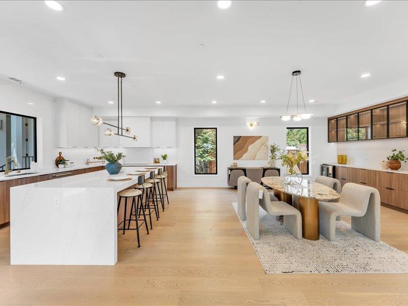 Detail Gallery Image 21 of 53 For 883 Rorke Way, Palo Alto,  CA 94303 - 6 Beds | 4/1 Baths