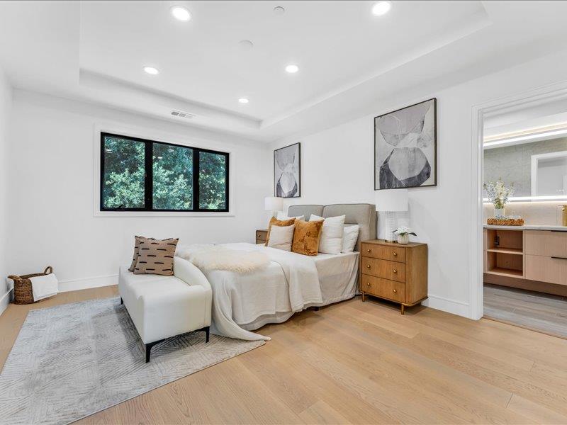 Detail Gallery Image 23 of 53 For 883 Rorke Way, Palo Alto,  CA 94303 - 6 Beds | 4/1 Baths