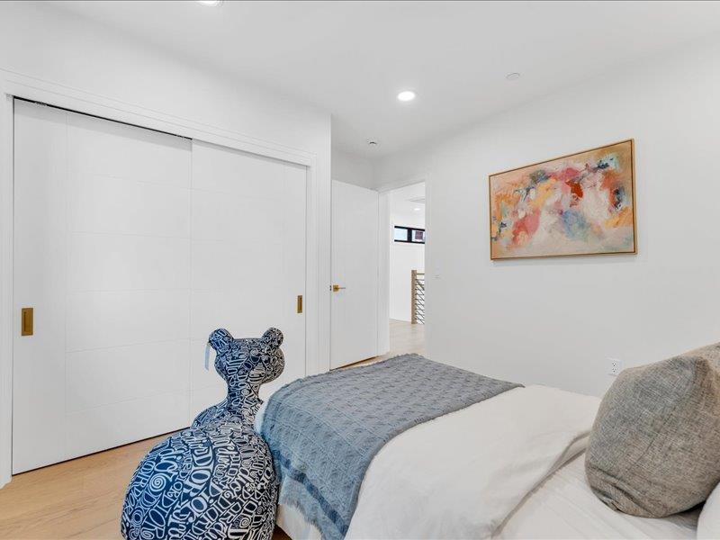 Detail Gallery Image 29 of 53 For 883 Rorke Way, Palo Alto,  CA 94303 - 6 Beds | 4/1 Baths