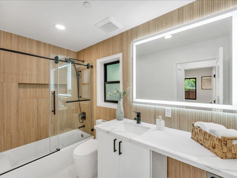 Detail Gallery Image 42 of 53 For 883 Rorke Way, Palo Alto,  CA 94303 - 6 Beds | 4/1 Baths