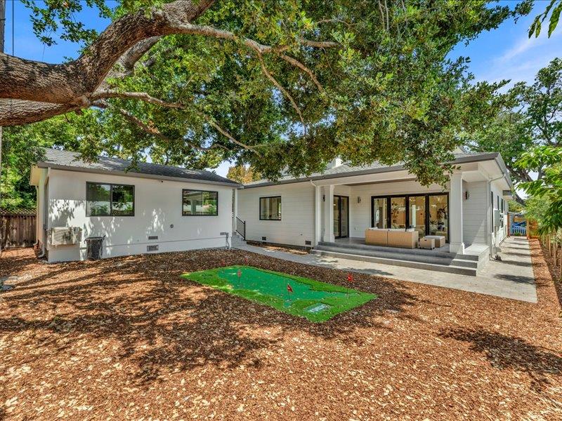 Detail Gallery Image 44 of 53 For 883 Rorke Way, Palo Alto,  CA 94303 - 6 Beds | 4/1 Baths