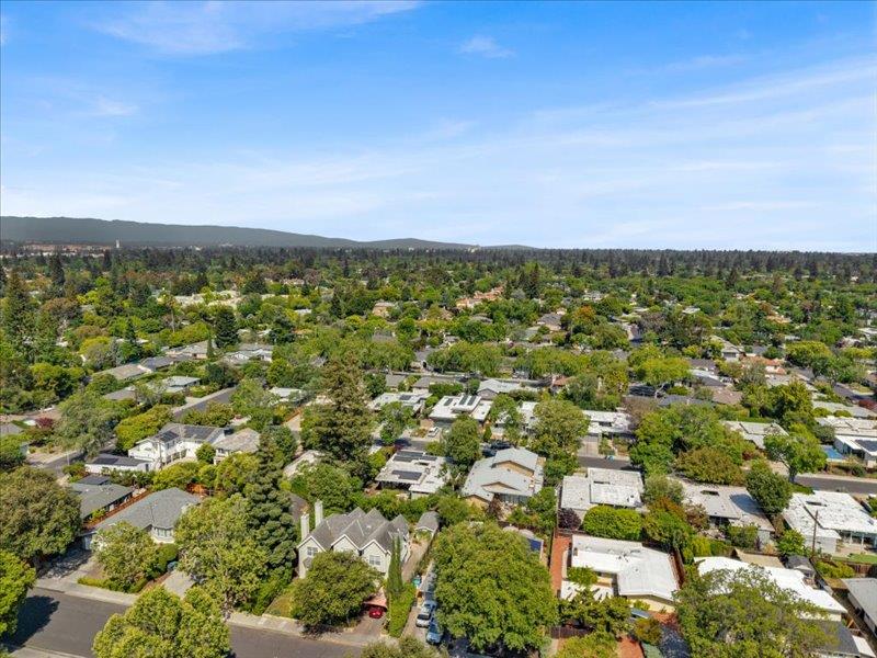 Detail Gallery Image 48 of 53 For 883 Rorke Way, Palo Alto,  CA 94303 - 6 Beds | 4/1 Baths