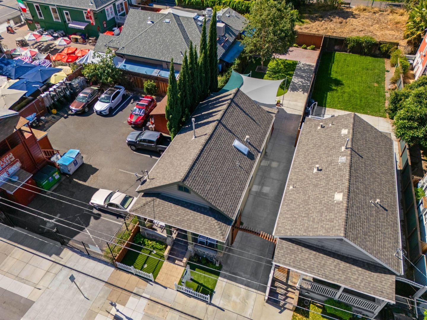 Detail Gallery Image 33 of 44 For 141 N Almaden Blvd, San Jose,  CA 95110 - 3 Beds | 2 Baths