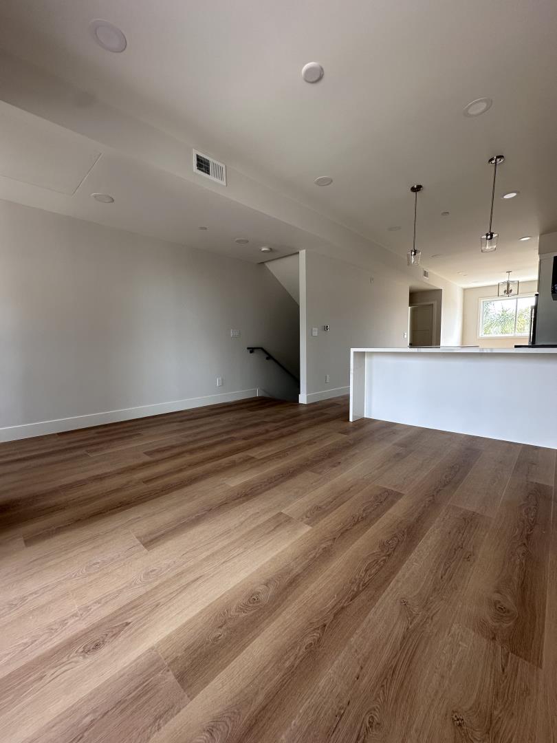 Detail Gallery Image 4 of 39 For 515 Union Ave, Campbell,  CA 95008 - 2 Beds | 2/1 Baths