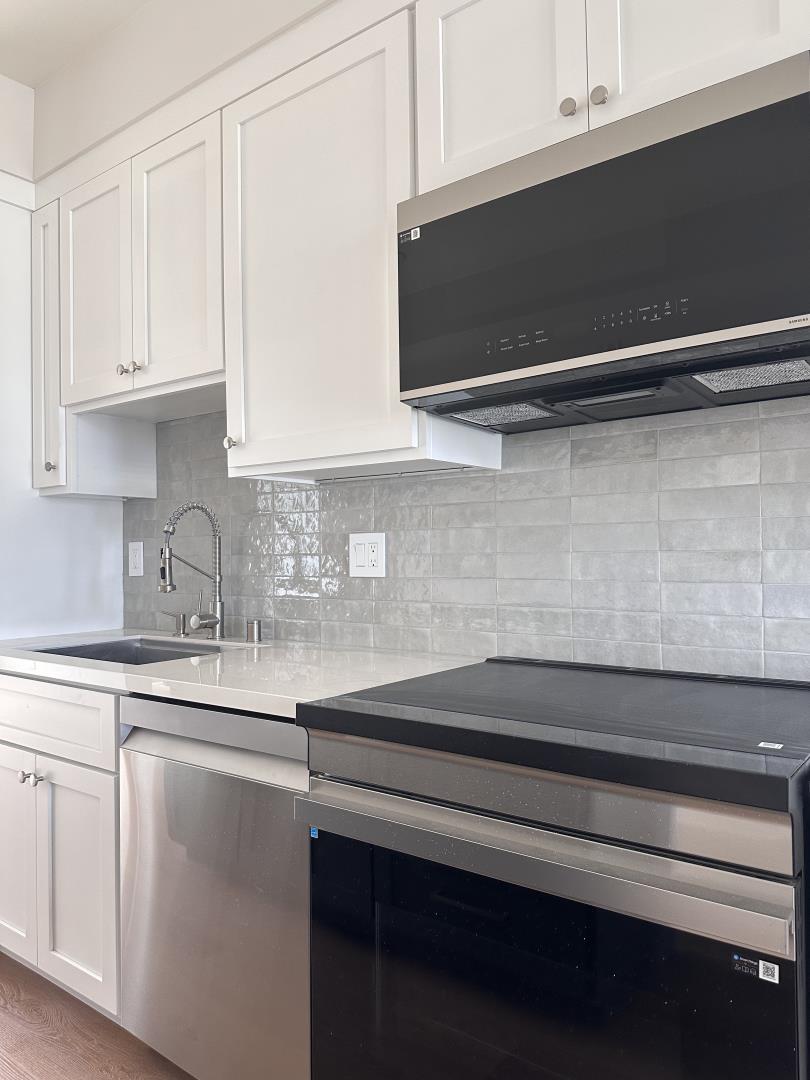 Detail Gallery Image 7 of 39 For 515 Union Ave, Campbell,  CA 95008 - 2 Beds | 2/1 Baths