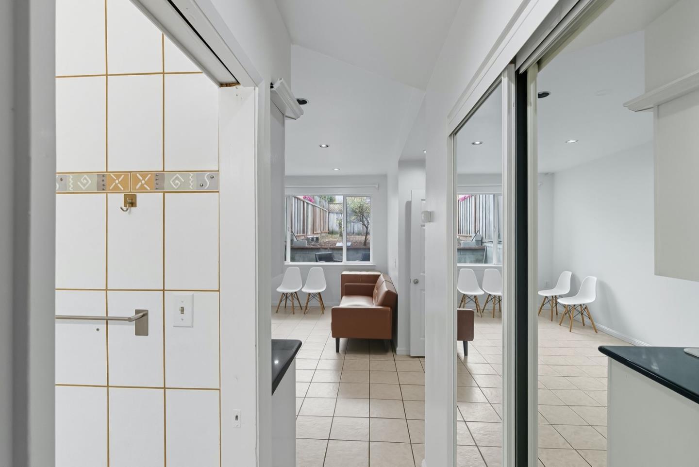 Detail Gallery Image 3 of 58 For 1840 Church St, San Francisco,  CA 94131 - 6 Beds | 4 Baths