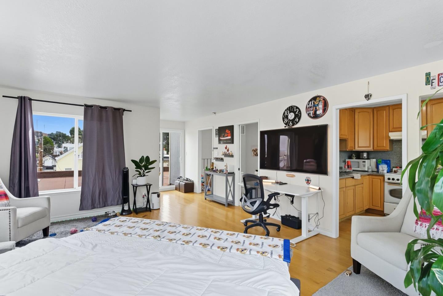 Detail Gallery Image 33 of 58 For 1840 Church St, San Francisco,  CA 94131 - 6 Beds | 4 Baths