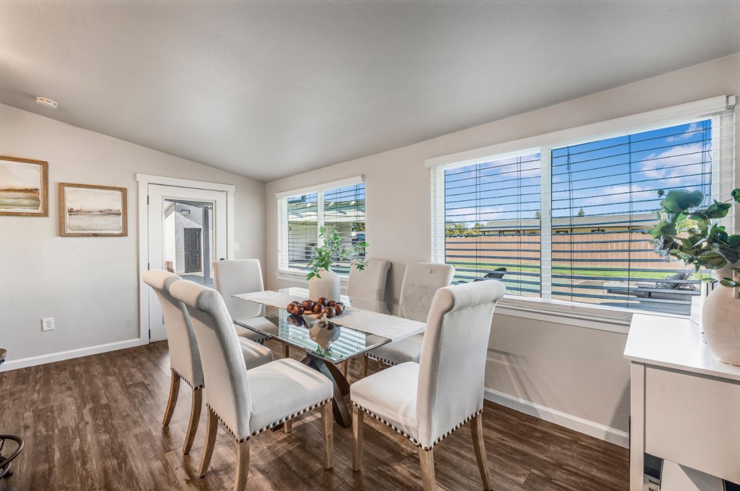 Detail Gallery Image 9 of 40 For 2135 Diana Ave, Morgan Hill,  CA 95037 - 4 Beds | 3 Baths