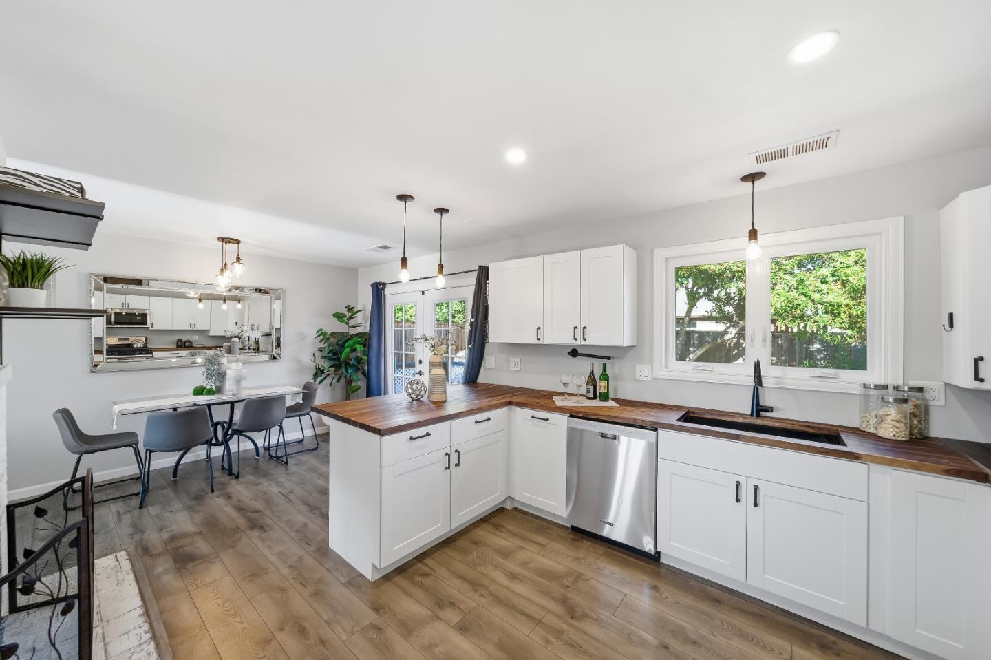 Detail Gallery Image 12 of 54 For 35942 Adobe Dr, Fremont,  CA 94536 - 3 Beds | 2 Baths