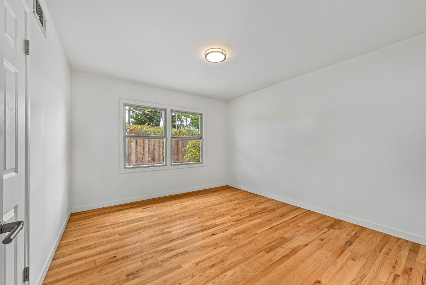 Detail Gallery Image 13 of 33 For 2785 Washington Blvd, Fremont,  CA 94539 - 4 Beds | 2 Baths