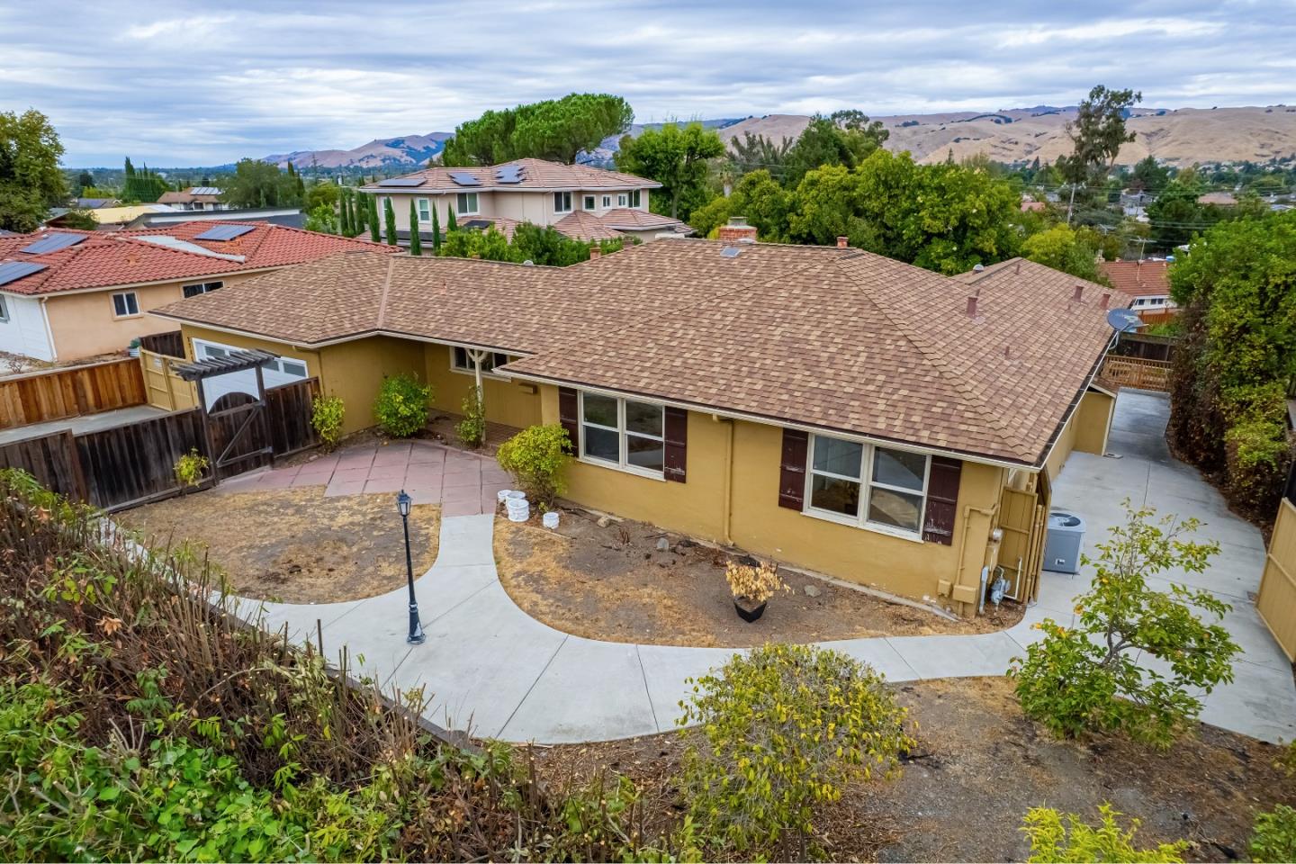 Detail Gallery Image 25 of 33 For 2785 Washington Blvd, Fremont,  CA 94539 - 4 Beds | 2 Baths