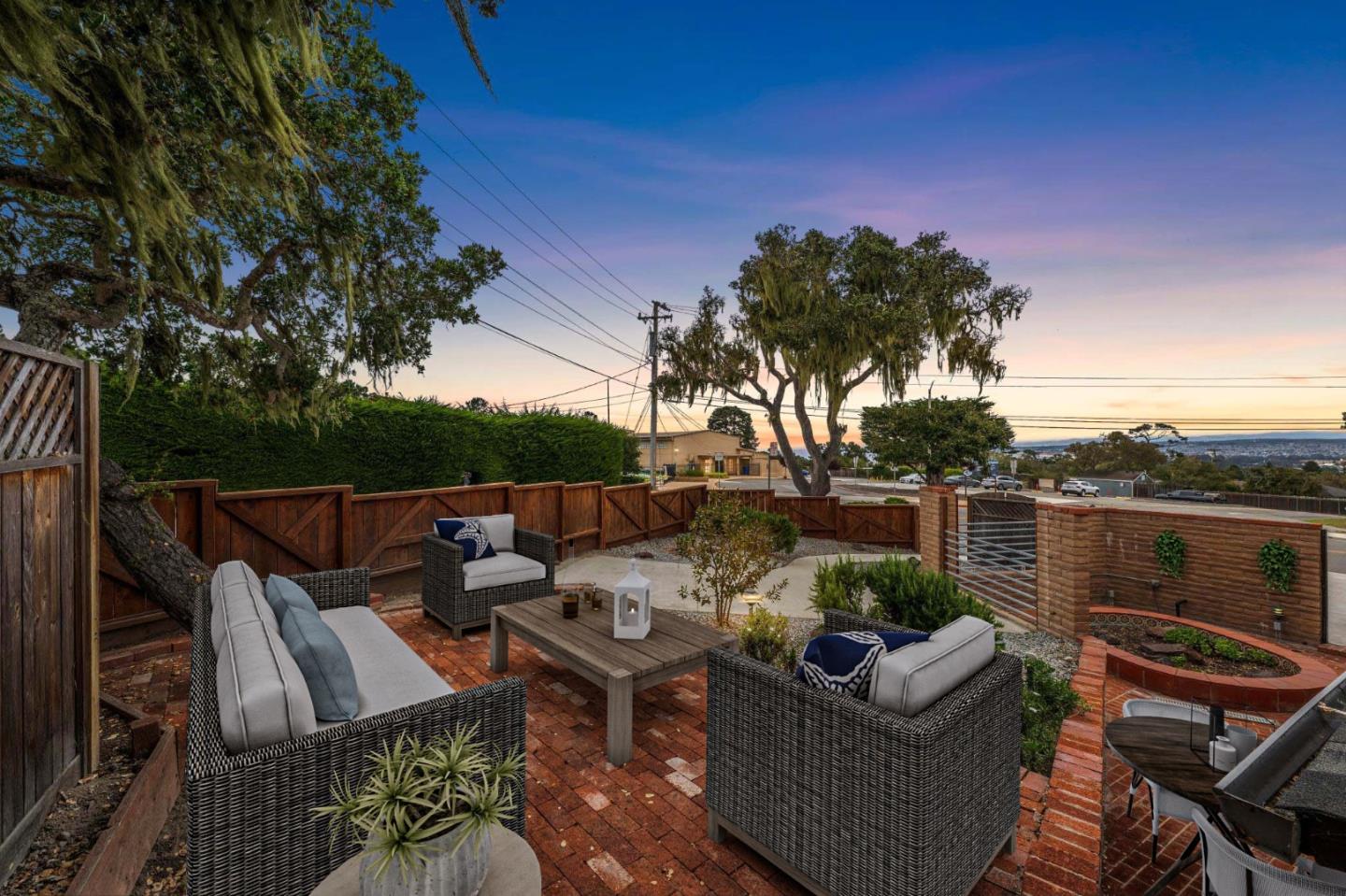 Detail Gallery Image 2 of 81 For 252 Soledad Dr, Monterey,  CA 93940 - 4 Beds | 2/1 Baths