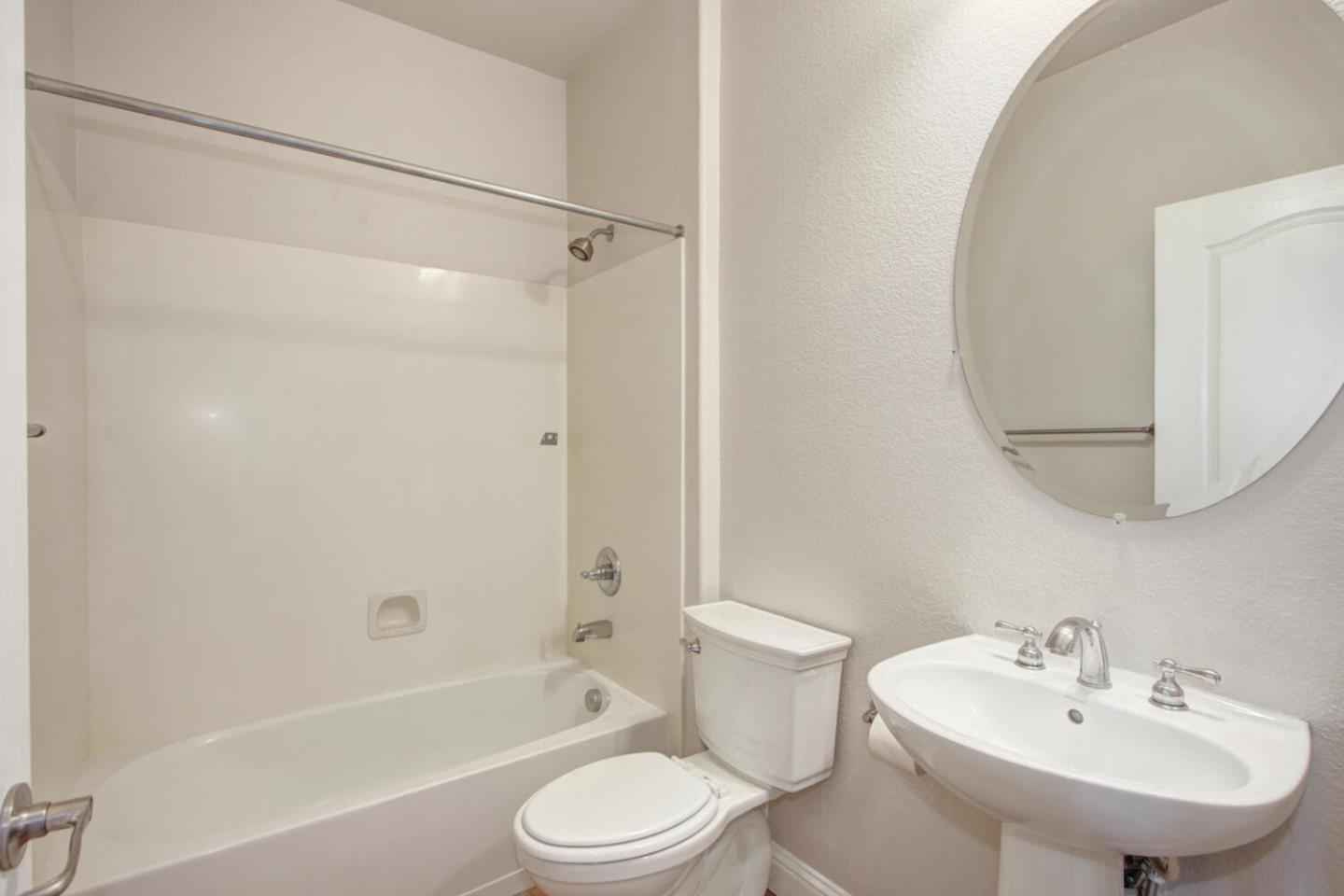 Detail Gallery Image 25 of 28 For 9987 Spring View Way, Elk Grove,  CA 95757 - 4 Beds | 3 Baths