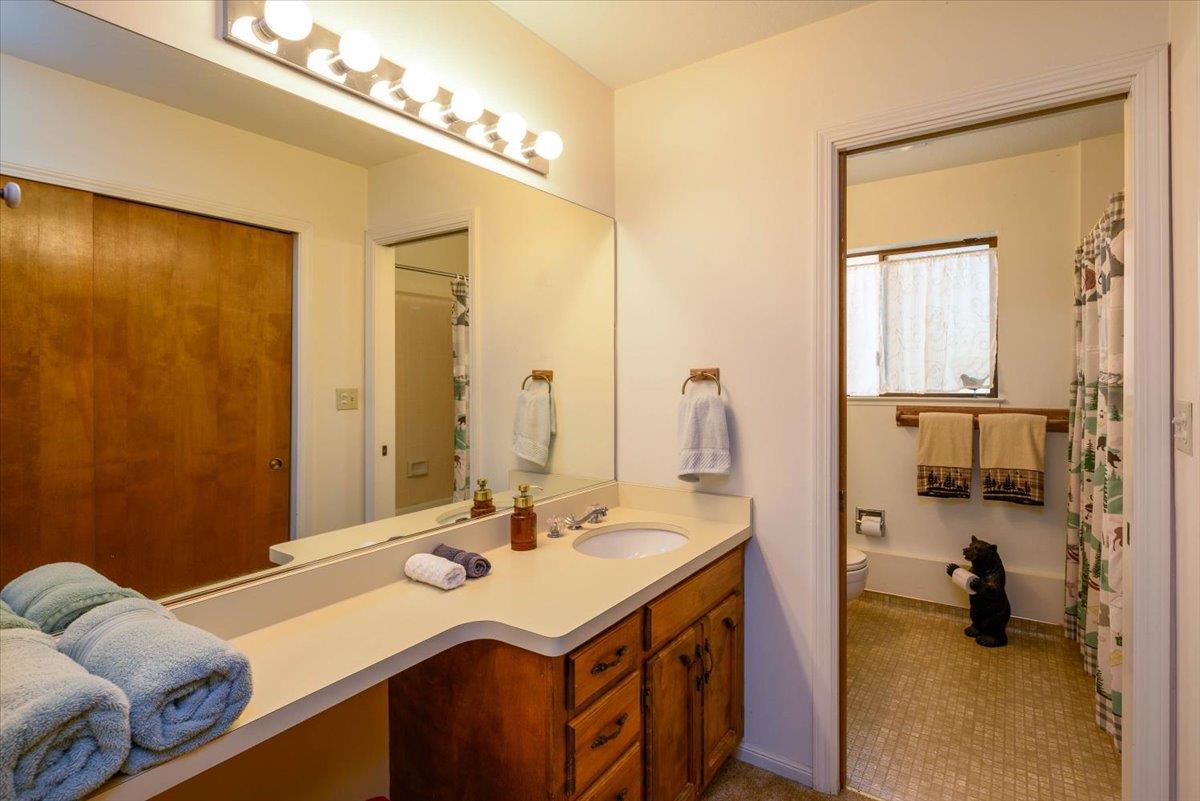 Detail Gallery Image 15 of 46 For 18861 Lookout Dr, Twain Harte,  CA 95383 - 3 Beds | 3 Baths