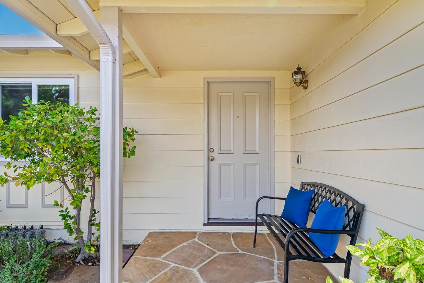 Detail Gallery Image 4 of 42 For 1694 Hyde Dr, Los Gatos,  CA 95032 - 3 Beds | 2 Baths