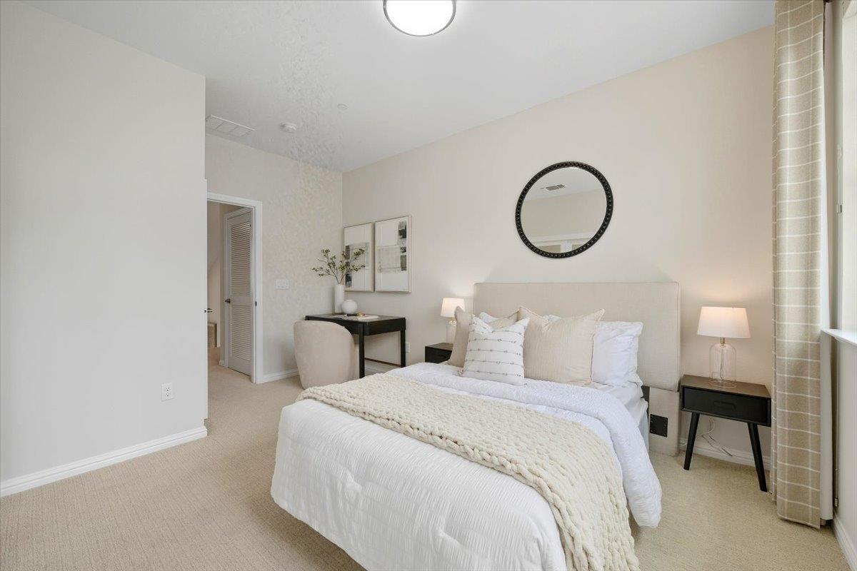 Detail Gallery Image 15 of 31 For 117 Orbit Way, Mountain View,  CA 94043 - 3 Beds | 3/1 Baths