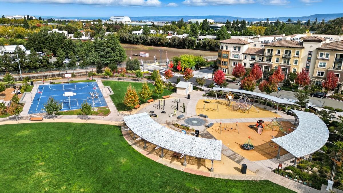 Detail Gallery Image 29 of 31 For 117 Orbit Way, Mountain View,  CA 94043 - 3 Beds | 3/1 Baths