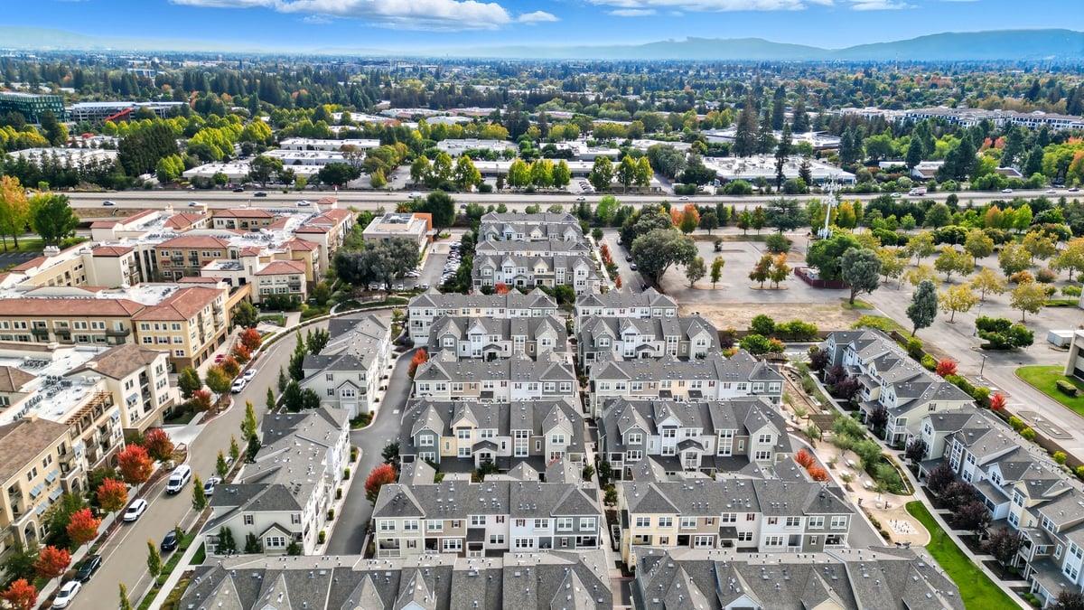 Detail Gallery Image 31 of 31 For 117 Orbit Way, Mountain View,  CA 94043 - 3 Beds | 3/1 Baths