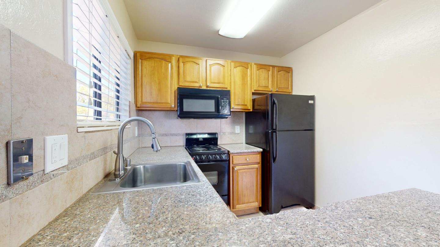 Detail Gallery Image 13 of 21 For 107 Marin St, San Rafael,  CA 94901 - – Beds | – Baths