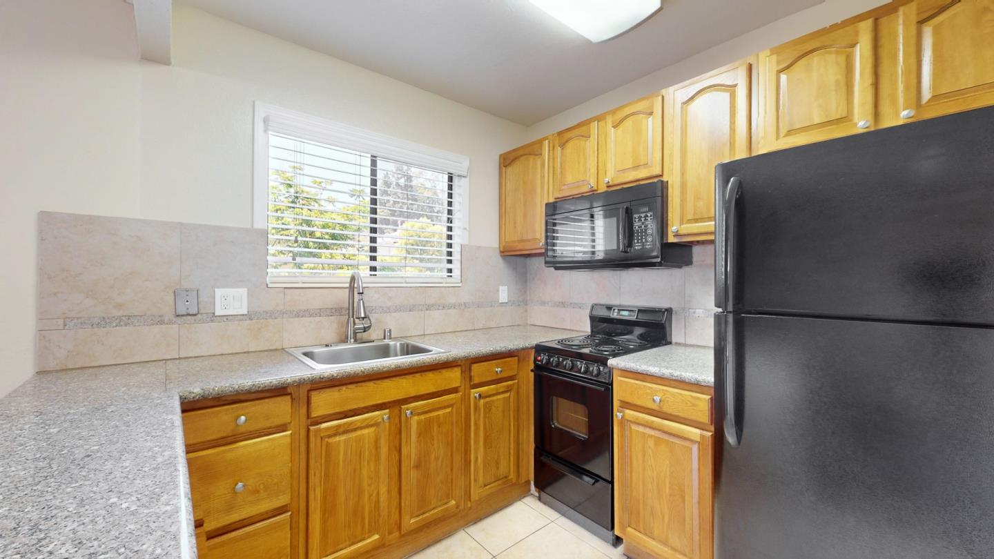 Detail Gallery Image 14 of 21 For 107 Marin St, San Rafael,  CA 94901 - – Beds | – Baths