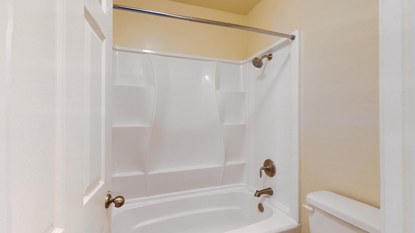 Detail Gallery Image 7 of 21 For 107 Marin St, San Rafael,  CA 94901 - – Beds | – Baths