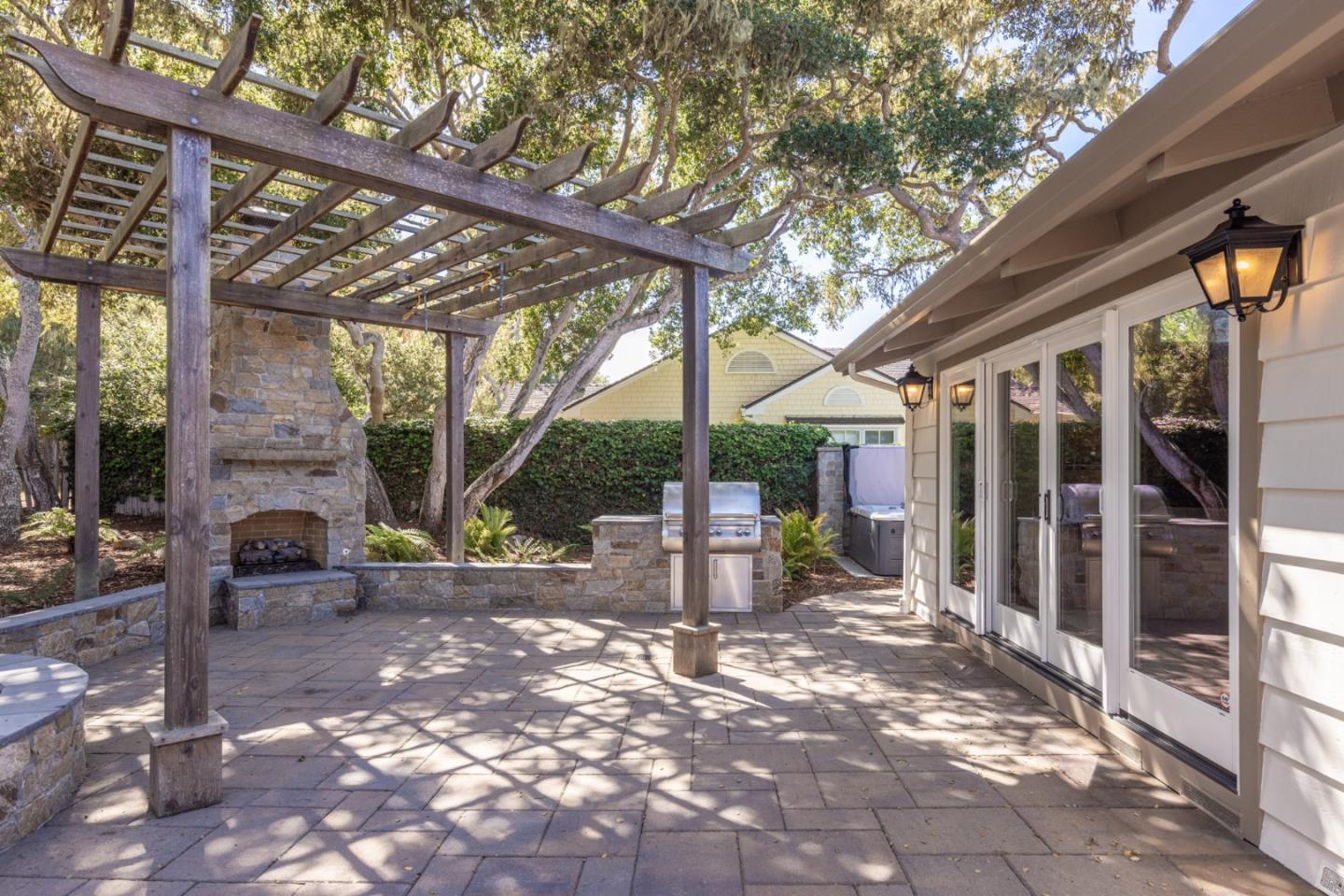 Detail Gallery Image 25 of 35 For 3125 Bird Rock Rd, Pebble Beach,  CA 93953 - 4 Beds | 3 Baths