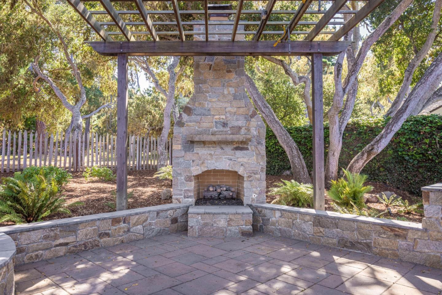 Detail Gallery Image 26 of 35 For 3125 Bird Rock Rd, Pebble Beach,  CA 93953 - 4 Beds | 3 Baths