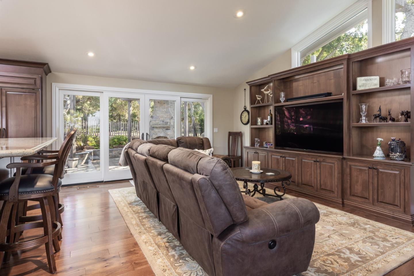 Detail Gallery Image 8 of 35 For 3125 Bird Rock Rd, Pebble Beach,  CA 93953 - 4 Beds | 3 Baths