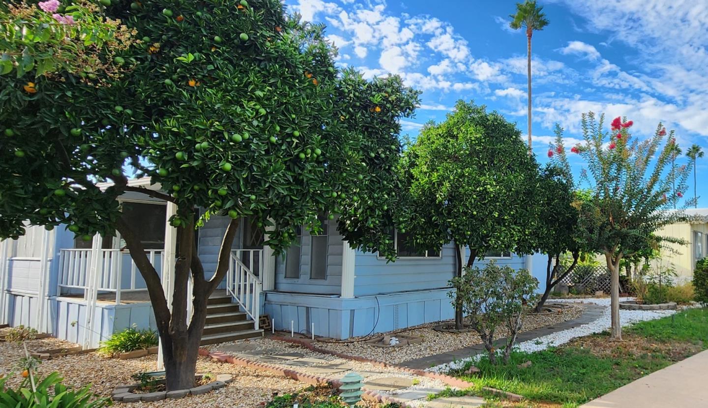 Detail Gallery Image 3 of 8 For 5450 Monterey Rd #145,  San Jose,  CA 95111 - 2 Beds | 2 Baths