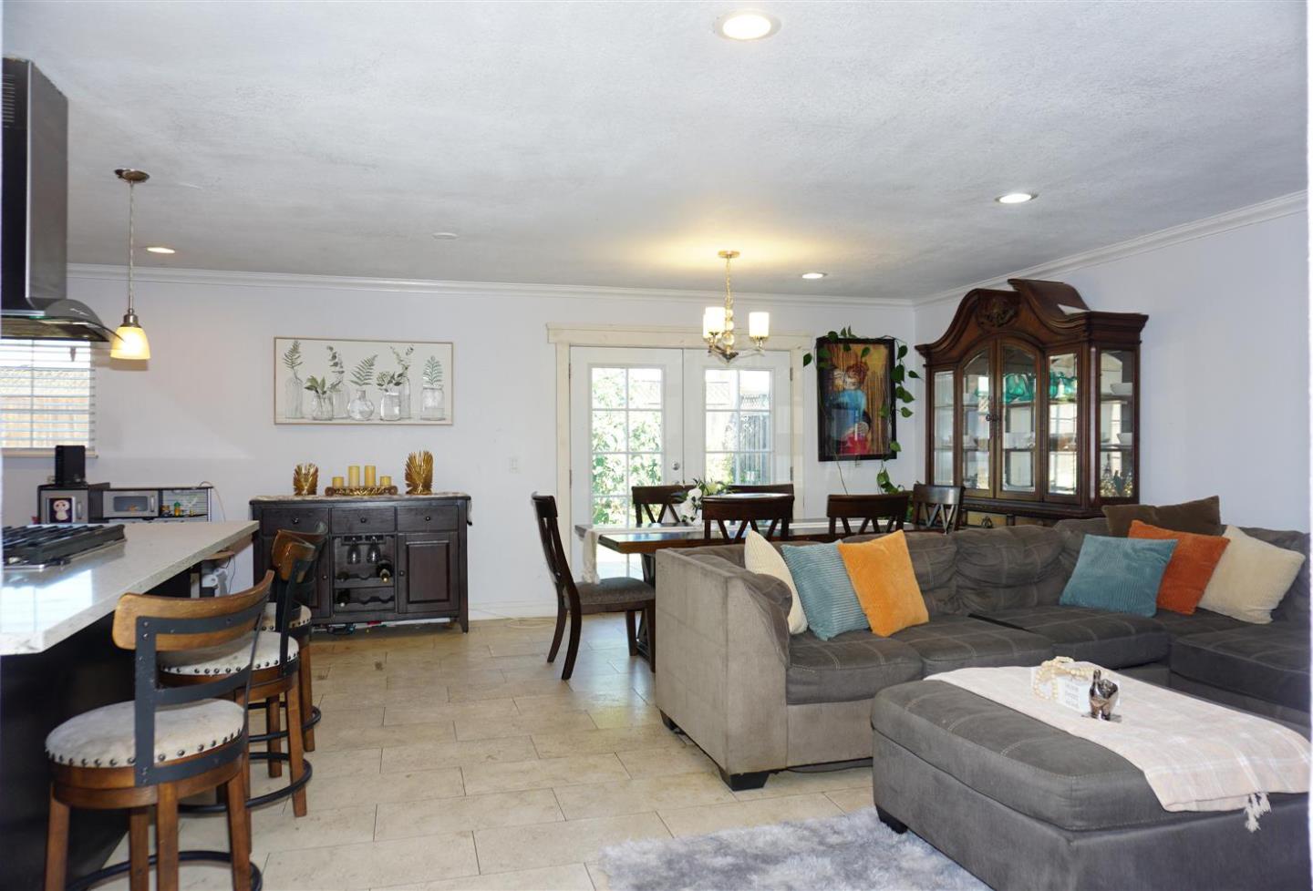 Detail Gallery Image 4 of 13 For 1462 Terilyn Ave, San Jose,  CA 95122 - 3 Beds | 2 Baths