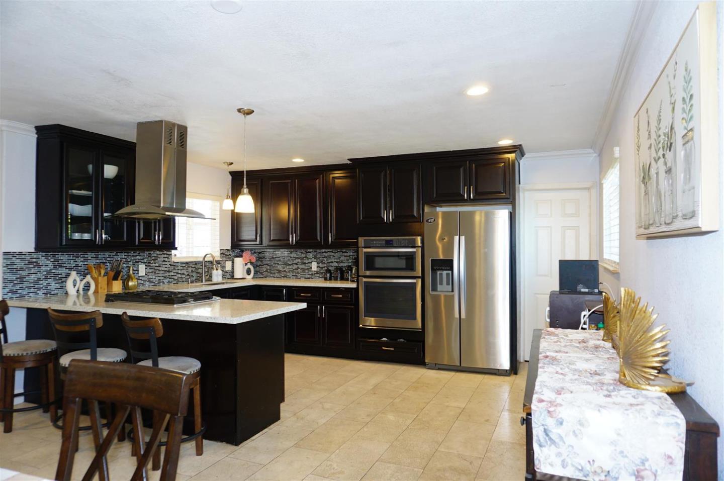 Detail Gallery Image 5 of 13 For 1462 Terilyn Ave, San Jose,  CA 95122 - 3 Beds | 2 Baths