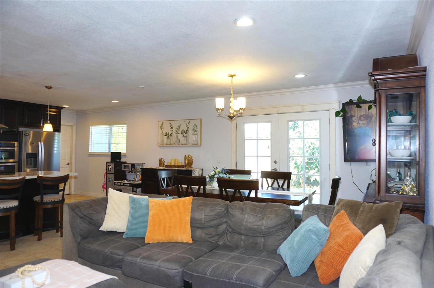 Detail Gallery Image 9 of 13 For 1462 Terilyn Ave, San Jose,  CA 95122 - 3 Beds | 2 Baths