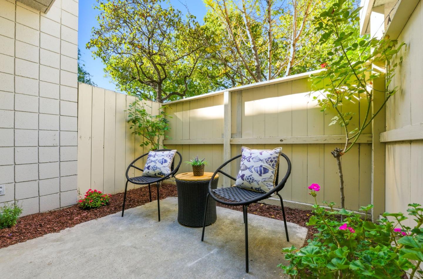 Detail Gallery Image 32 of 53 For 1101 Pomeroy Ave, Santa Clara,  CA 95051 - 4 Beds | 2/1 Baths