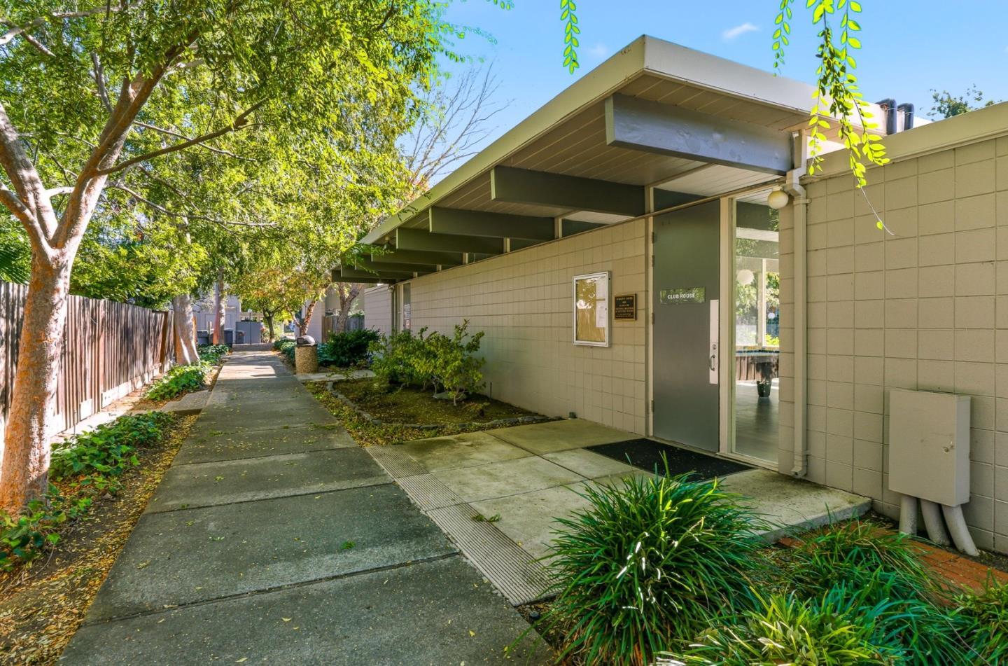 Detail Gallery Image 34 of 53 For 1101 Pomeroy Ave, Santa Clara,  CA 95051 - 4 Beds | 2/1 Baths