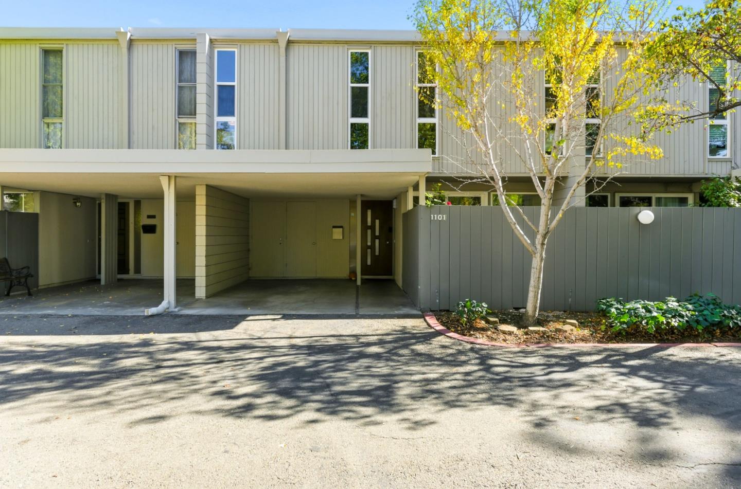 Detail Gallery Image 4 of 53 For 1101 Pomeroy Ave, Santa Clara,  CA 95051 - 4 Beds | 2/1 Baths