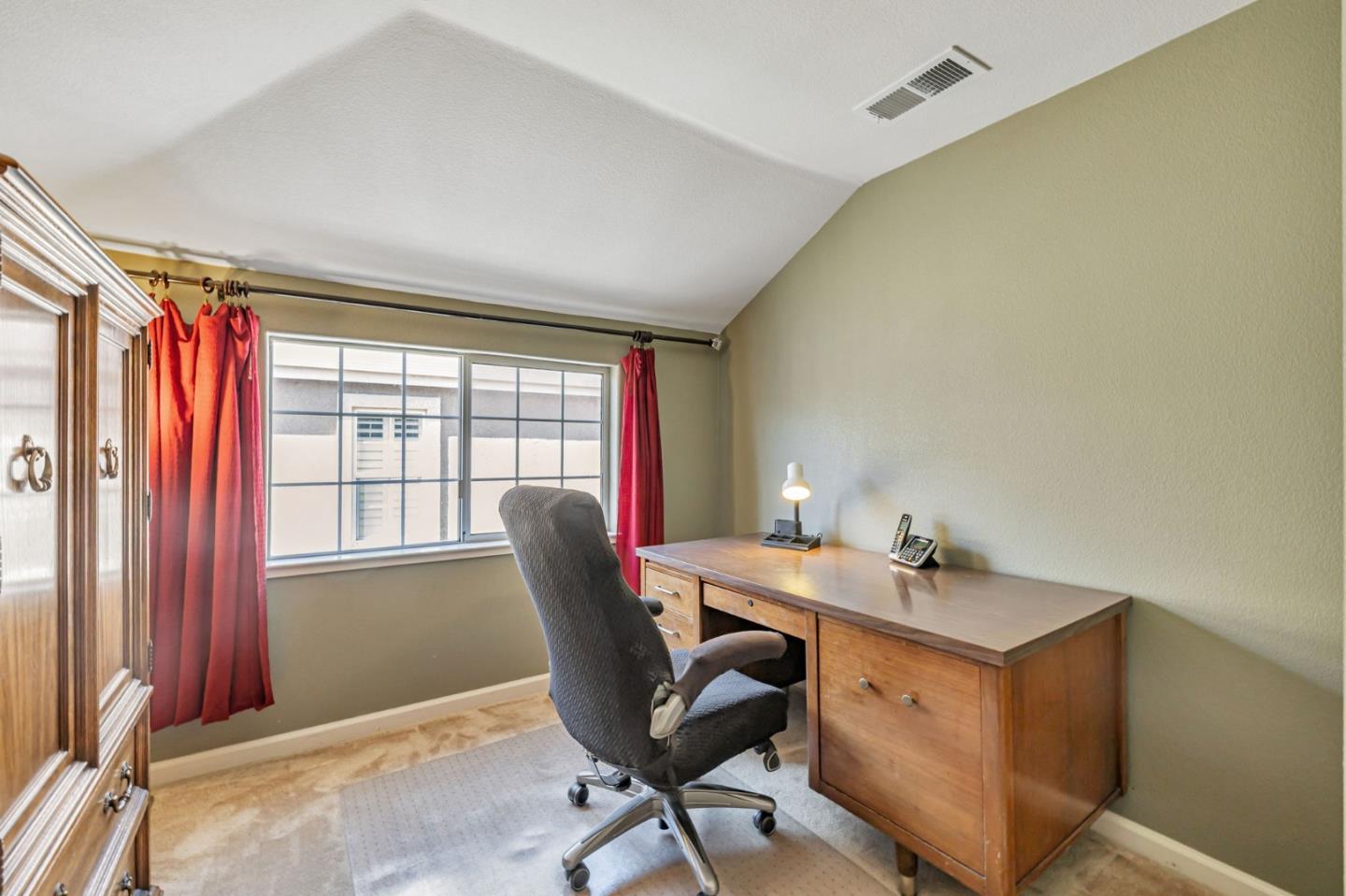 Detail Gallery Image 10 of 23 For 2158 Capitol Park Ct, San Jose,  CA 95132 - 4 Beds | 2/1 Baths