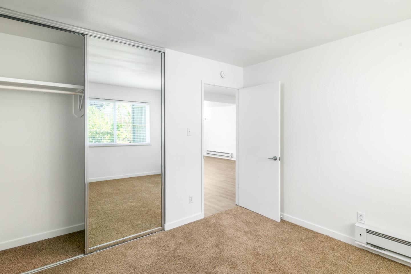 Detail Gallery Image 4 of 12 For 100 Sycamore Ave, San Anselmo,  CA 94960 - – Beds | – Baths