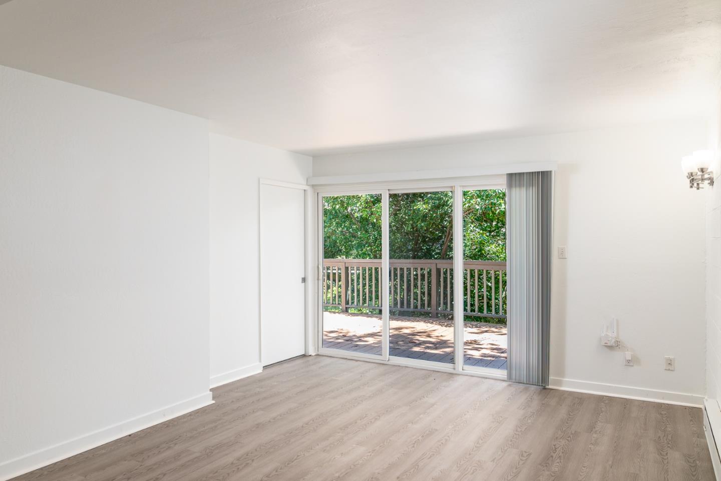 Detail Gallery Image 6 of 12 For 100 Sycamore Ave, San Anselmo,  CA 94960 - – Beds | – Baths