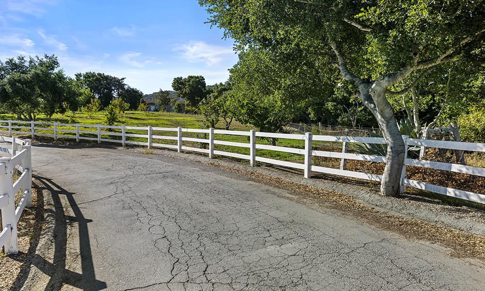 Detail Gallery Image 23 of 26 For 547 Mission Vineyard Rd, San Juan Bautista,  CA 95045 - 2 Beds | 2 Baths