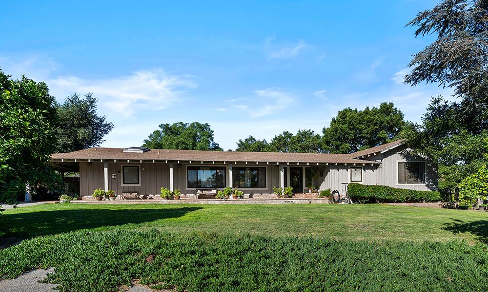 547 Mission Vineyard Road, San Juan Bautista, CA, 95045