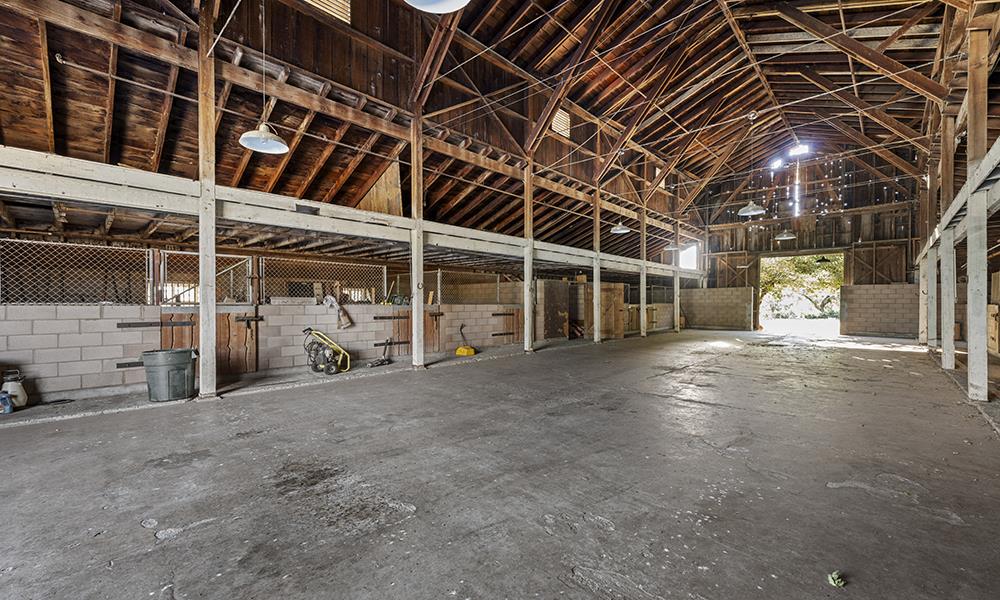 Detail Gallery Image 6 of 26 For 547 Mission Vineyard Rd, San Juan Bautista,  CA 95045 - 2 Beds | 2 Baths