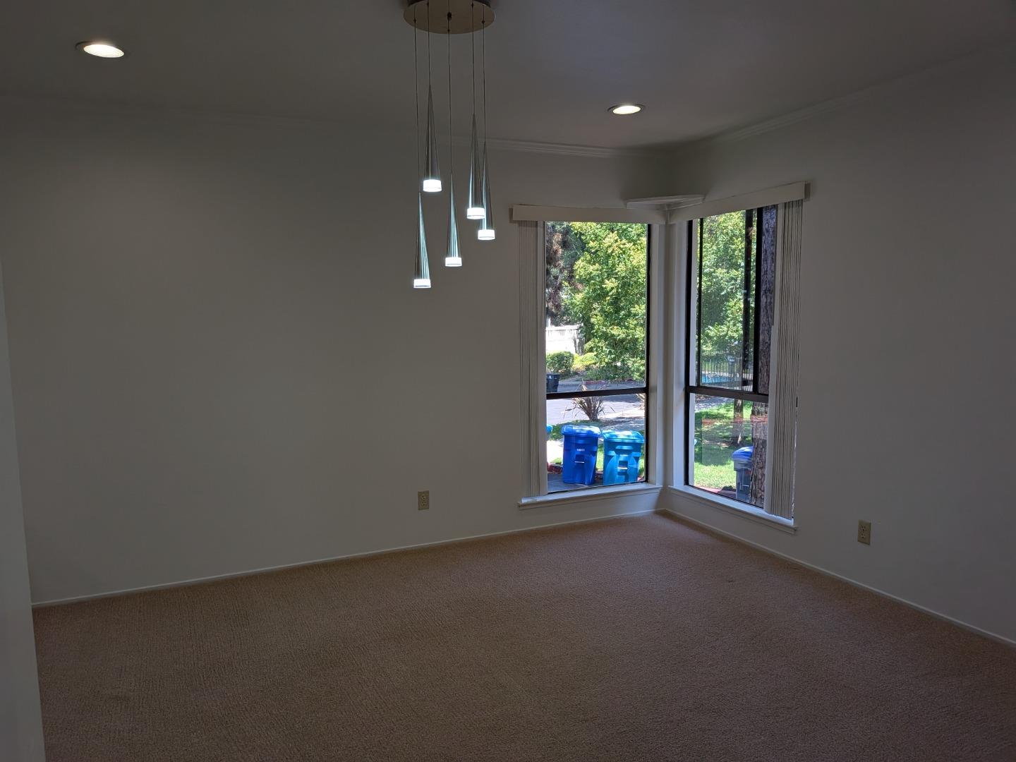 Detail Gallery Image 25 of 43 For 217 Ada Ave #45,  Mountain View,  CA 94043 - 3 Beds | 2 Baths