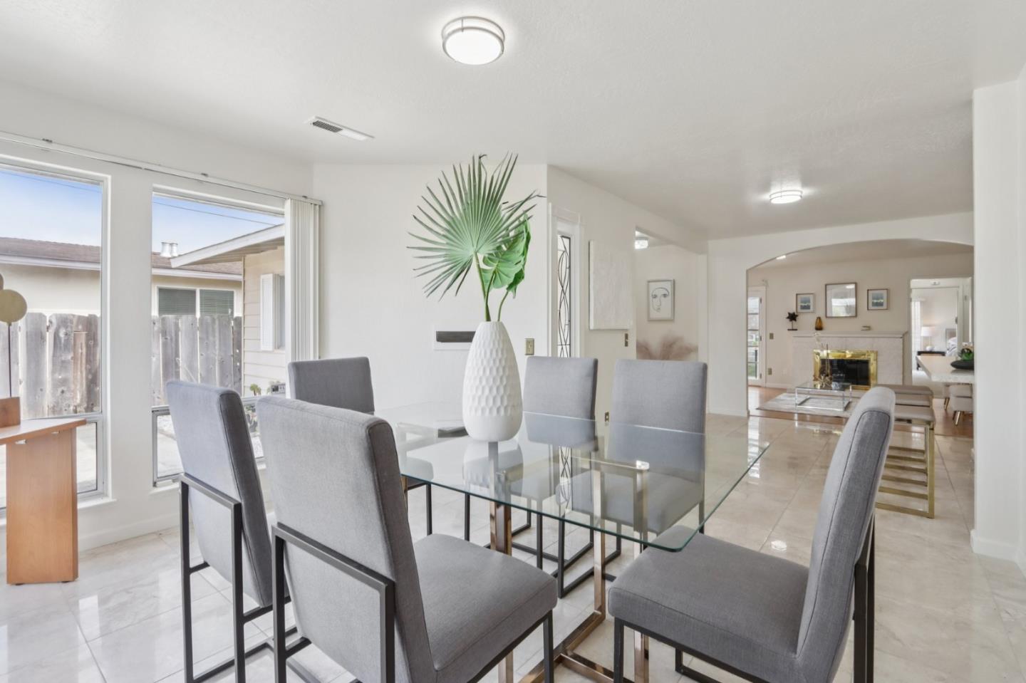 Detail Gallery Image 11 of 52 For 3012 Ellen Ct, Marina,  CA 93933 - 6 Beds | 4 Baths